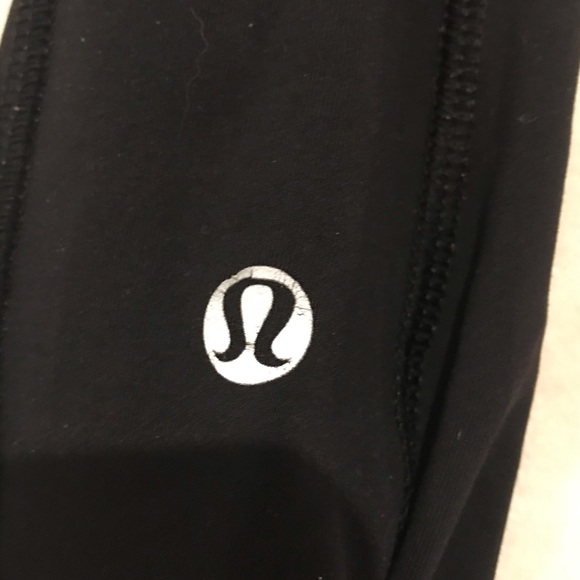 Lululemon pleated ankle pant with reflectors - Picture 4 of 14
